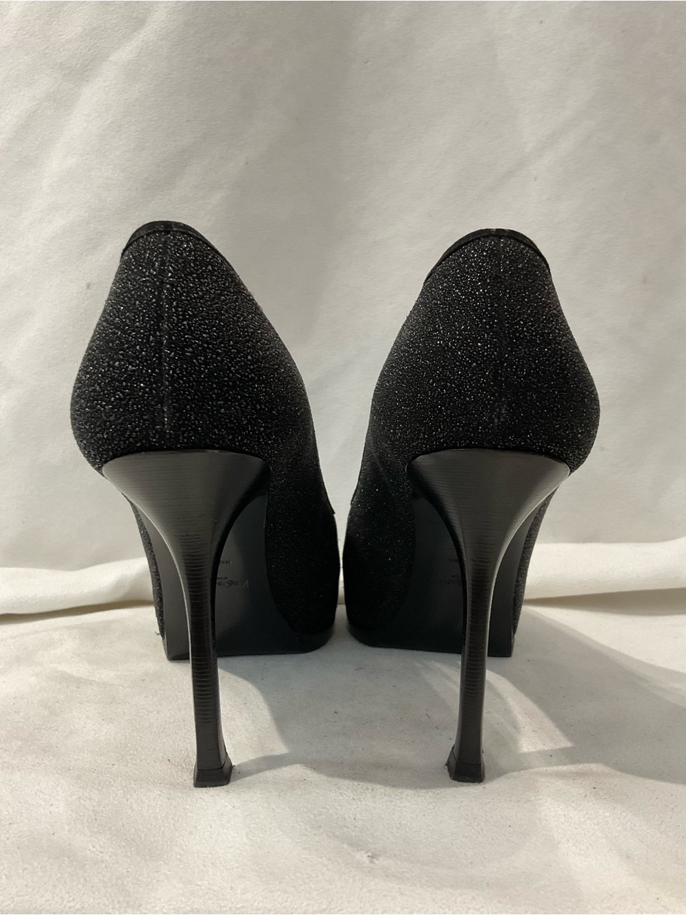 YSL Pumps - Picture 4 of 7